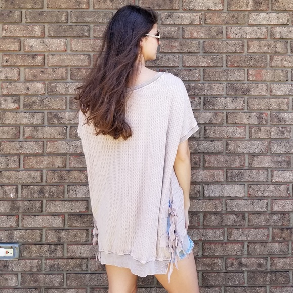 Beachy Top w/Side Ties - Picture 5 of 7